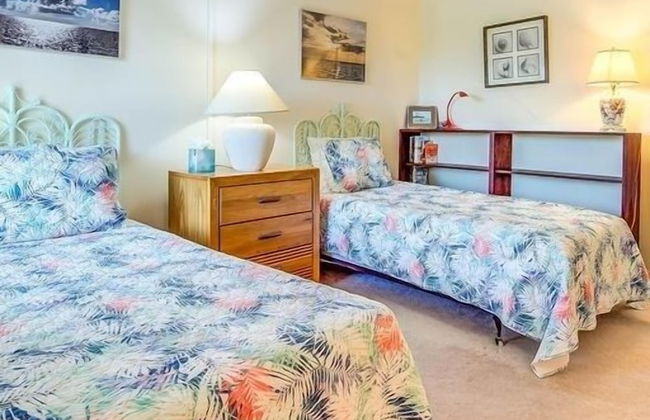 Beautiful Unit In One Of The Most Prestigious Condo Complex In Islamorada 2 Bedroom Condo by RedAwning - Photo 5