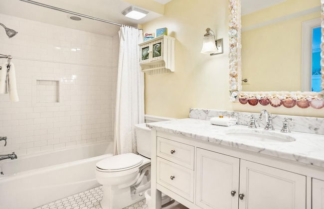 Sunny Condo w/ Stunning Ocean Views - Near Beach, Sandbar, & Tennis - Photo 17