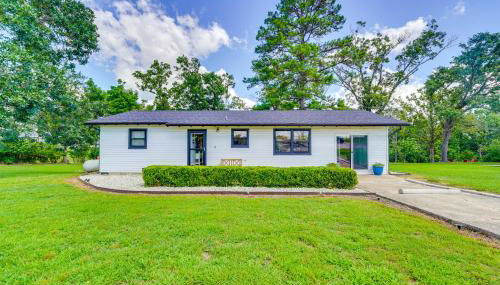 Near Table Rock Lake Family Home with Deck and Views - Foto 2