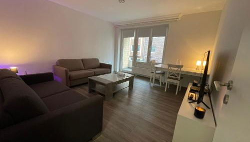 Cozy apartment city nightlife - Foto 3