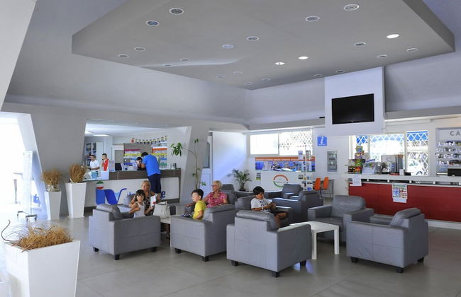 New Apartment in Baia Domzia Near the sea - Photo 16