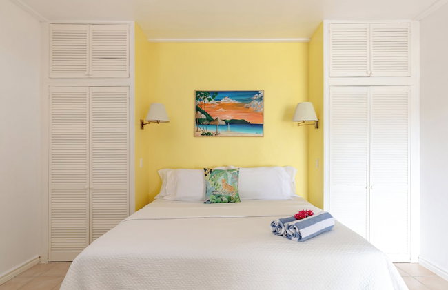 Fort Recovery Beachfront Villa & Suites Hotel - Photo 33