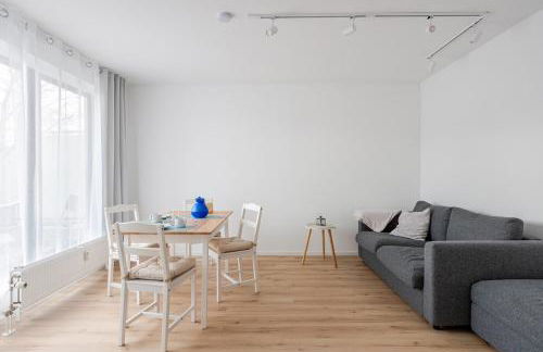 Zentrales City Apartment EDEN - 1 Min zum HBF - Ideal für Trips nach Köln, Düsseldorf, Wuppertal, Messe - Balkon, Küche, 2 Zimmer, Renoviert 2025 - Foto 4