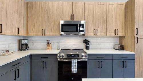 Modern Comfort North Austin with Balcony and Workspace - Foto 5