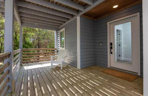 7 Min Walk to the Beach - Completely Renovated - Foto 27