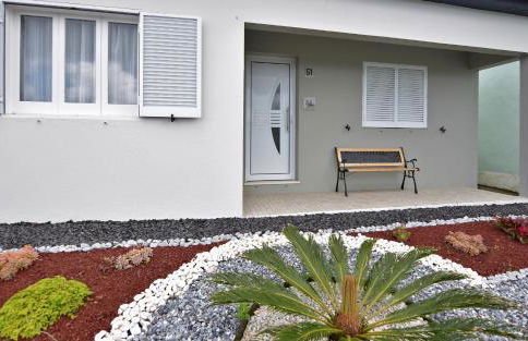 Resilience House - Photo 2