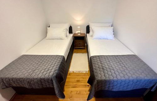 Jukini Dvori Villa with a view of the Green lake - Foto 23