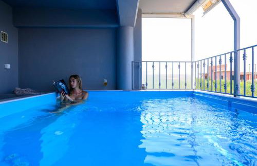 Grand Suites with Private Pools - Photo 5