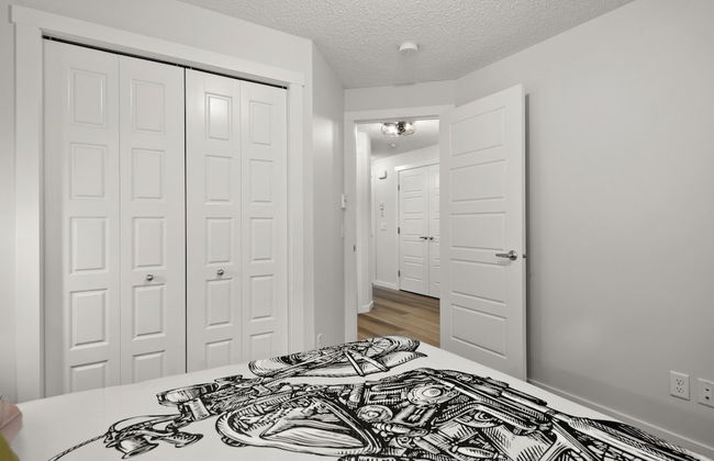 New Apartments in Cranston by GLOBALSTAY - Photo 13