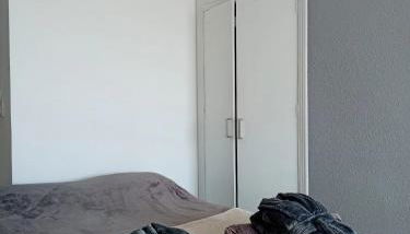 Studio with pool and sunrise view at 10 min beach walk - Foto 2, towels