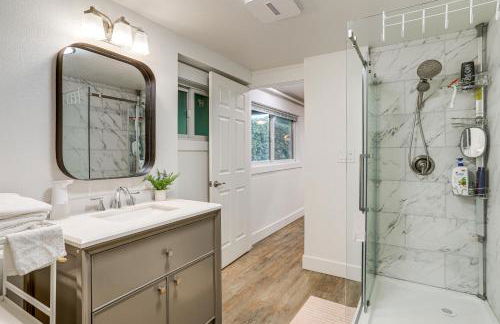 Walk to Beach and Lake Access Cozy Redmond Apt! - Foto 16