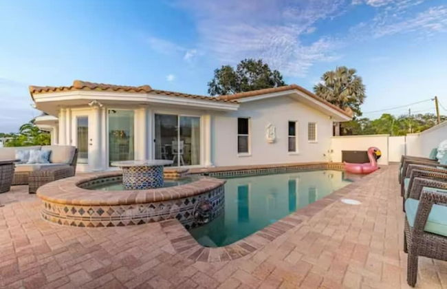 Experience The Ultimate in Luxury Living - Foto 28