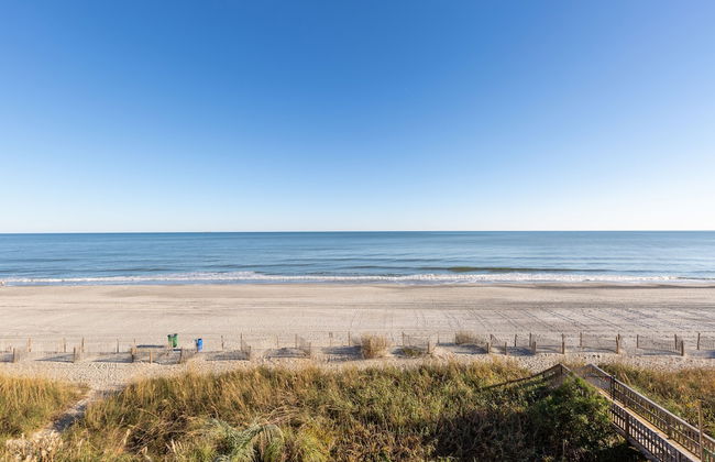 Beach Club at Montego Inn - Photo 73