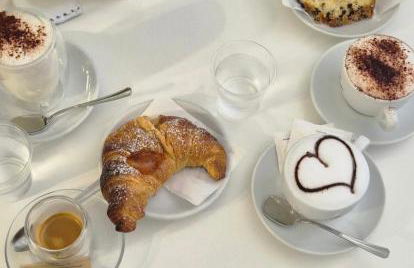 Manis Suite Apartment - Photo 2