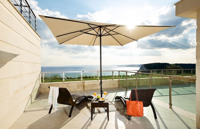 Calithea Complex - Photo 40