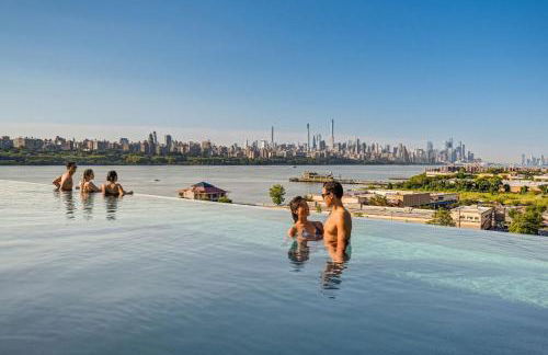 2BR 2BA, King bd, Gym, Free Parking, 8min to Train - Foto 69