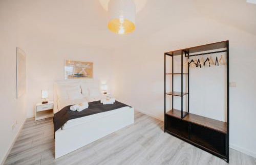 Bliss Place - Serviced Apartment - Arbeitsplatz, Zentral, Küche, Waschmaschine, SmartTV - Foto 3