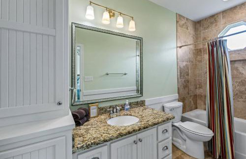 3BR - Amazing Game Room, Steps to Beach, Firepit - Foto 31