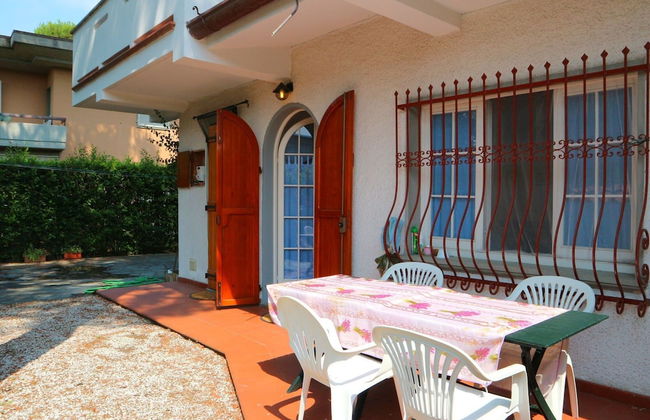 Nice Holiday Home in Marina di Massa near Beach - Foto 17