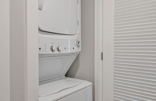 High-rise Apt Raleigh Free Parking Sunset View 1 - Foto 14