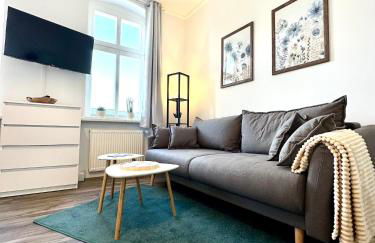 Ferienwohnung am Harz mit Küche, Balkon, Waschmaschine, Parkplatz mit Wallbox - Foto 2