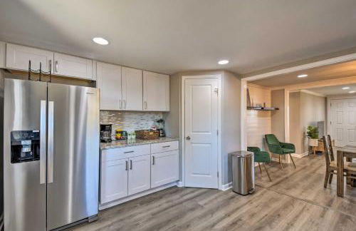 Private Yard and Fire Pit Commerce Home! - Foto 10