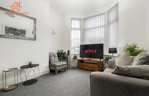 9 Guests, 4 Bedrooms, Modern Comfort in Bootle - Foto 2
