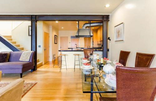 Two Bedroom, Two Newly Renovated Bathrooms, Deck - Foto 14