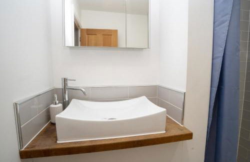 4 Bedroom Winchester Town House, central, parking - Foto 25