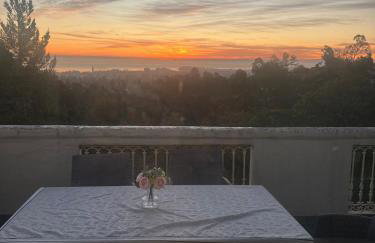 Big Bright Burlingame Hills Bay View Home - Foto 7