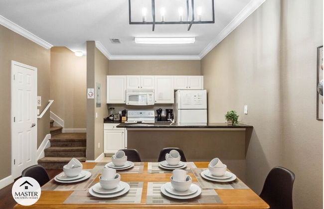 3 Bedrooms S / Lucaya Village Townhouse by RedAwning - Foto 23