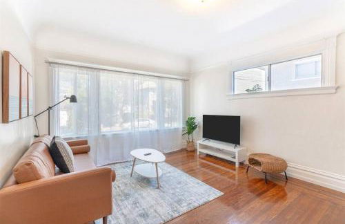 Modern Apt near all conveniences - Foto 16