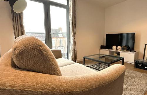 Number 8 Vincent House - Photo 5