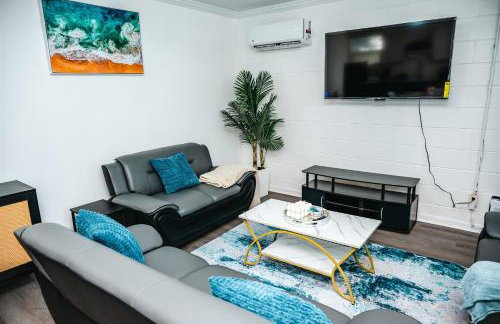 KLIZZ Suites - Photo 67