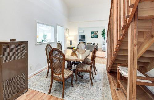 2 Mi to Downtown Coos Bay: Home w/ Deck, Fire Pits - Photo 8