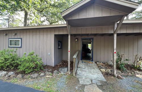 Mountain Harbor Lodge cottage on Lake Ouachita - Foto 27