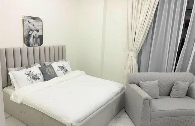 Amazing Stay in Majan Dubai - Photo 3