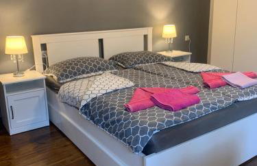 Amazing,full privacy holiday home with swimming pool l & hot tub - Foto 23