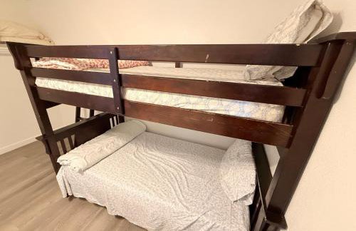 Vintage Apt Private Pool Oasis Sleeps 6 5 Min DT - Foto 18