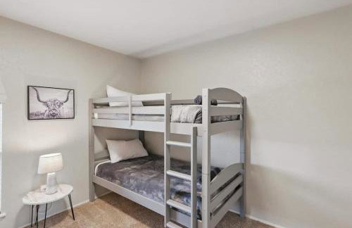 Luxury Retreat in Carrollton - Pool Patio & More - Foto 32