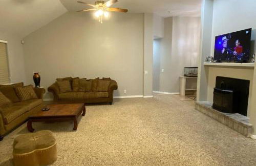 Beautiful peaceful desirable home in Madera Rancho - Foto 21