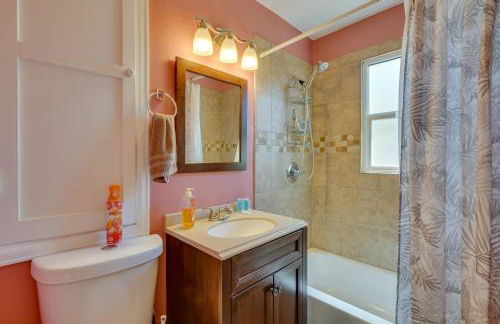 Pueblo House by Riverwalk, 2 Miles to Fairgrounds! - Foto 21