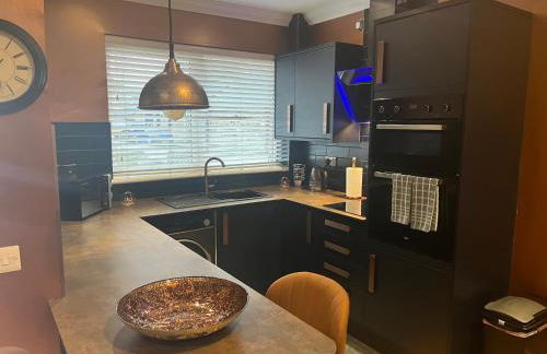 Cute Cottage Central Bathgate - Foto 1