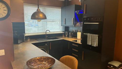 Cute Cottage Central Bathgate Inc Sofa Bed - Photo 1