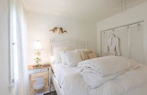 Elegant White Cottage, Venice Beach, California - Foto 34