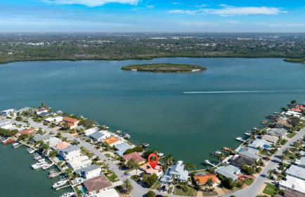 4bd 2ba Waterfront House with Pool, Hot Tub & Boat! - Foto 12