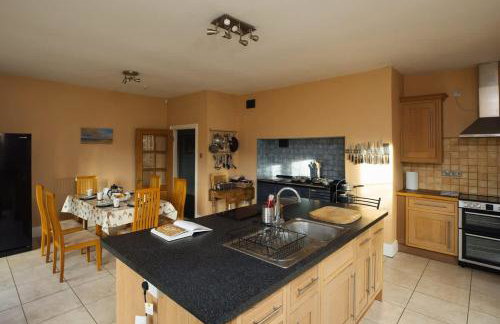 Elegant Pembrokeshire Country House - Sleeps 17 - Foto 14
