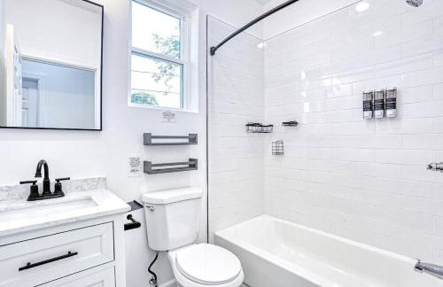 Newly Built Lake House Near NYC EWR MetLife AD Mall - Foto 36