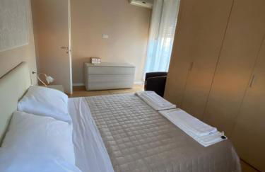 Bilocale di Prestigio a pochi passi a piedi dallo IEO 10 minuti in auto da HUMANITAS 15 minuti dal centro di Milano - Foto 18