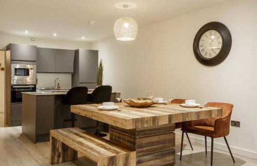 Exclusive Penthouse- 85 Inch Huge TV - Foto 5